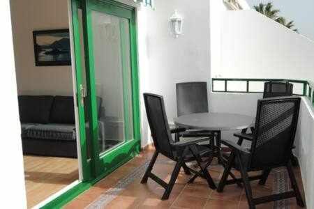 Apartamento recién reformado en la playa de Las Cucharas Costa Teguise Esterno foto